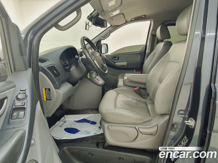 Hyundai Starex 2016