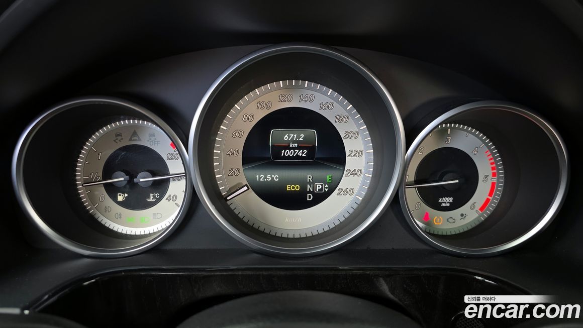 Mercedes-Benz E-Class 2014