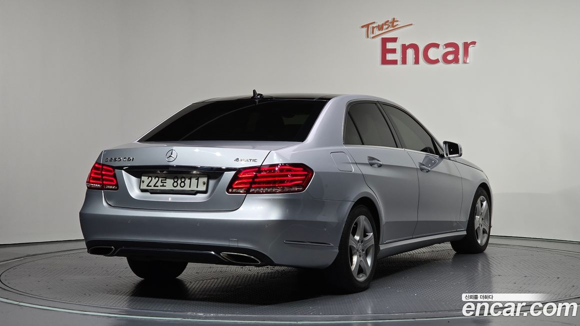 Mercedes-Benz E-Class 2014
