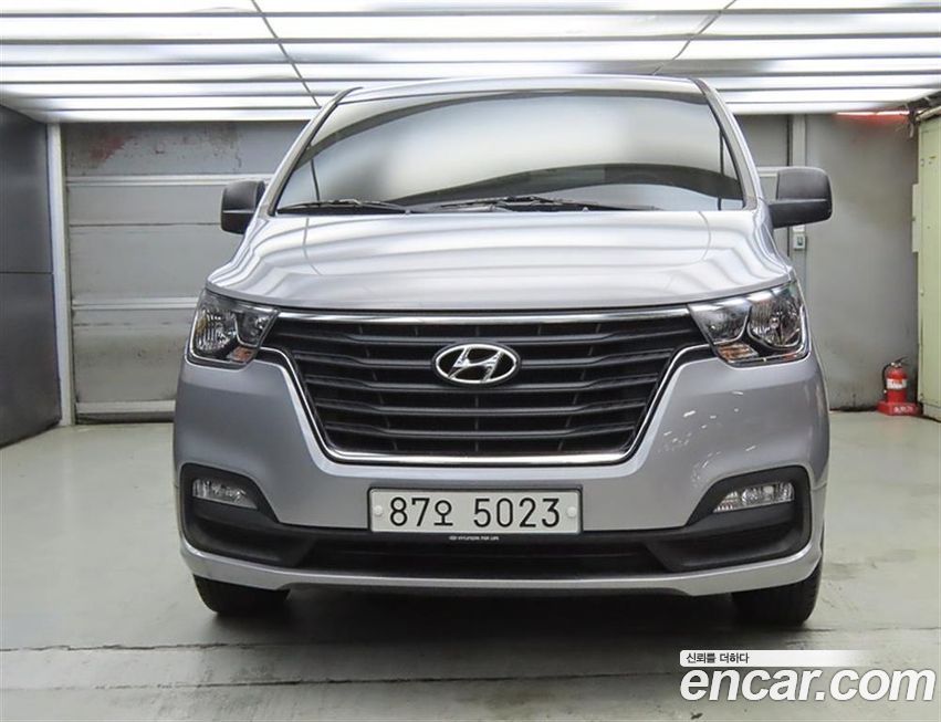 Hyundai Starex 2019