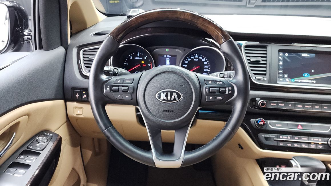 Kia Canival 2019