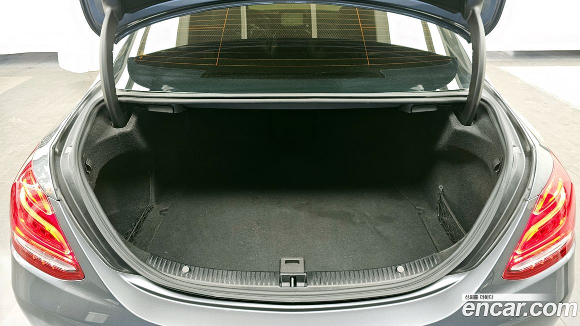 Mercedes-Benz C-Class 2017