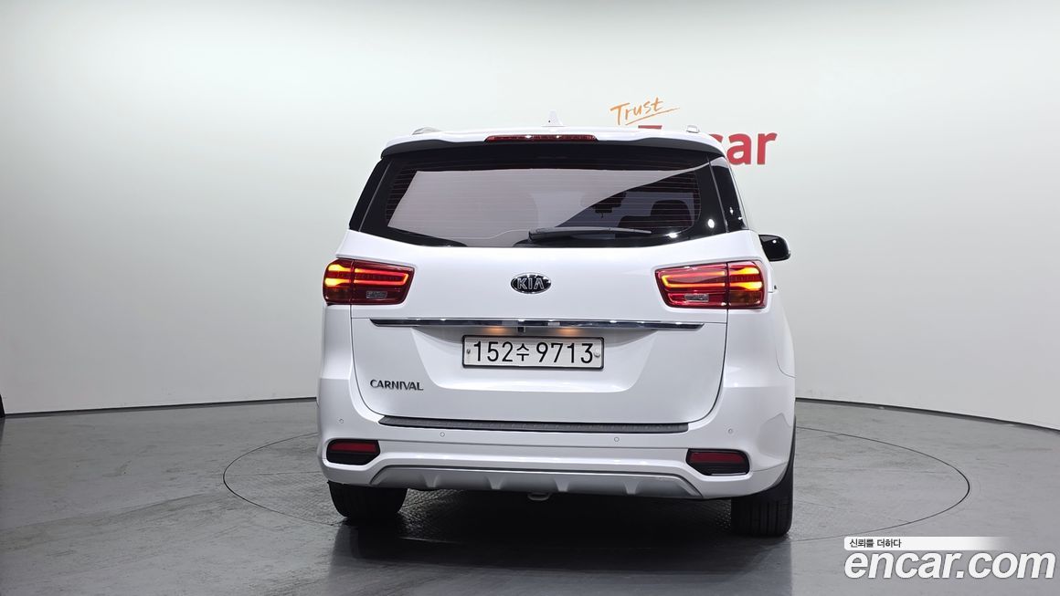 Kia Canival 2019
