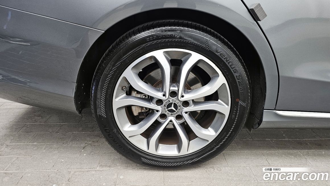 Mercedes-Benz C-Class 2017