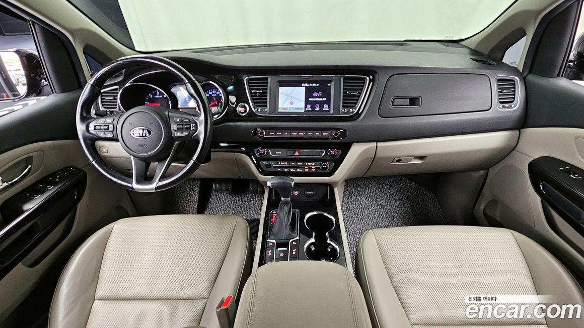 Kia Canival 2019