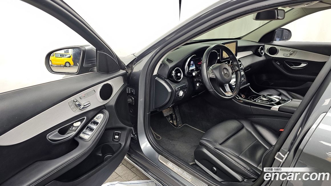 Mercedes-Benz C-Class 2017
