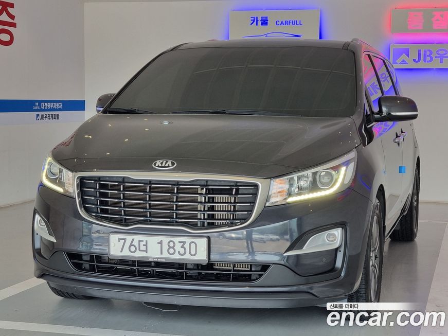 Kia Canival 2019