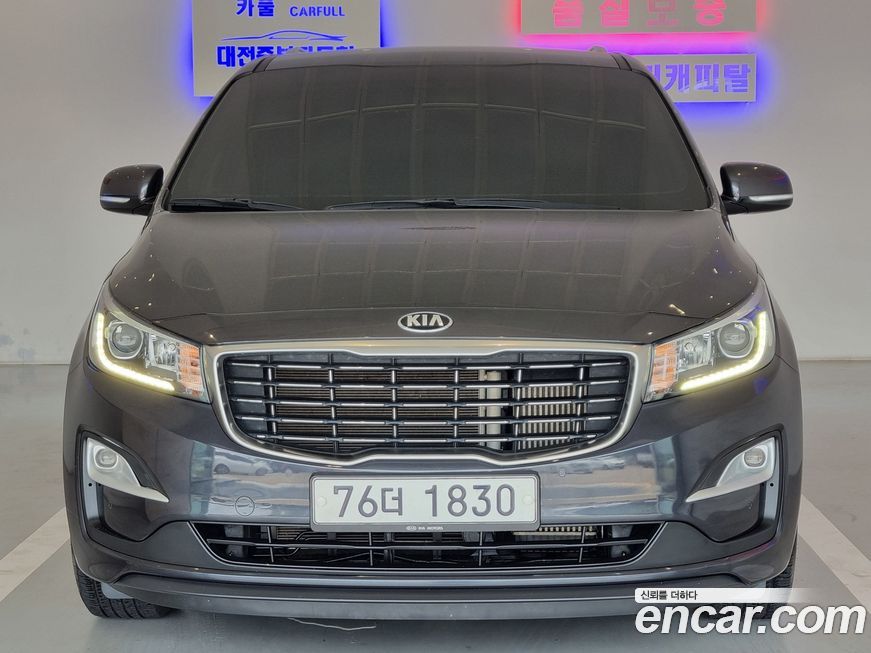 Kia Canival 2019
