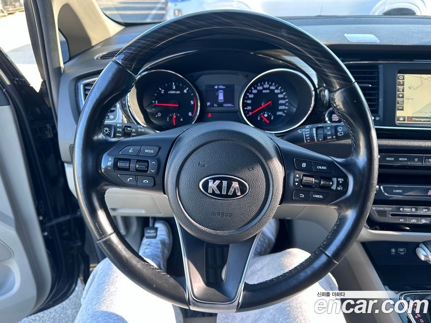 Kia Canival 2019