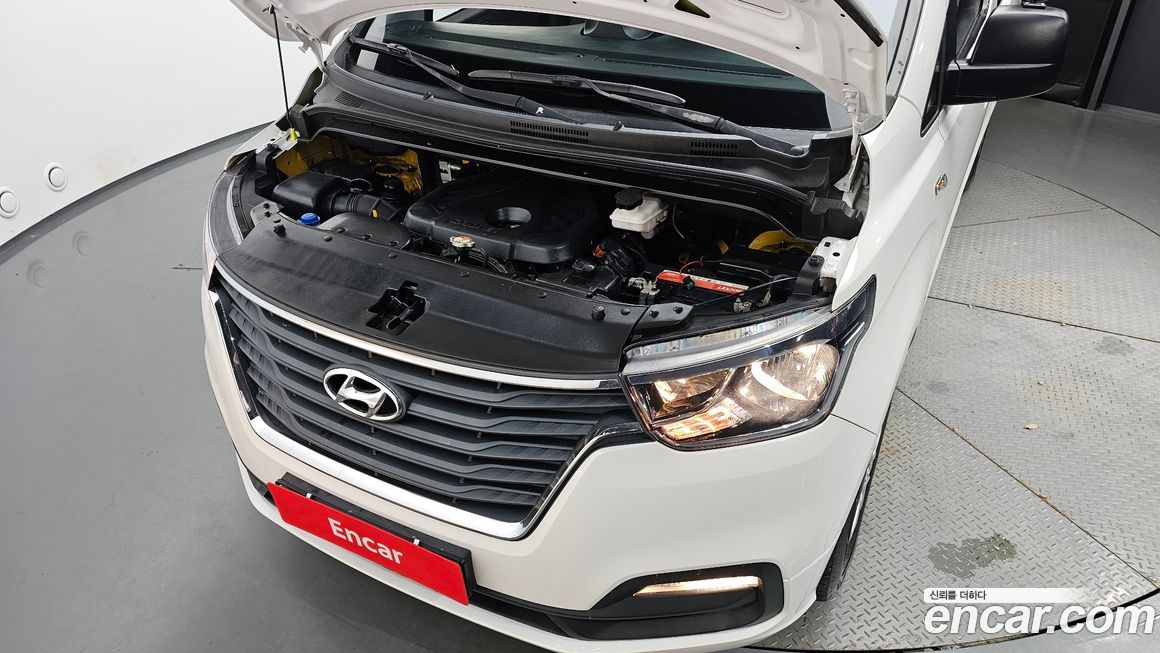 Hyundai Starex 2019