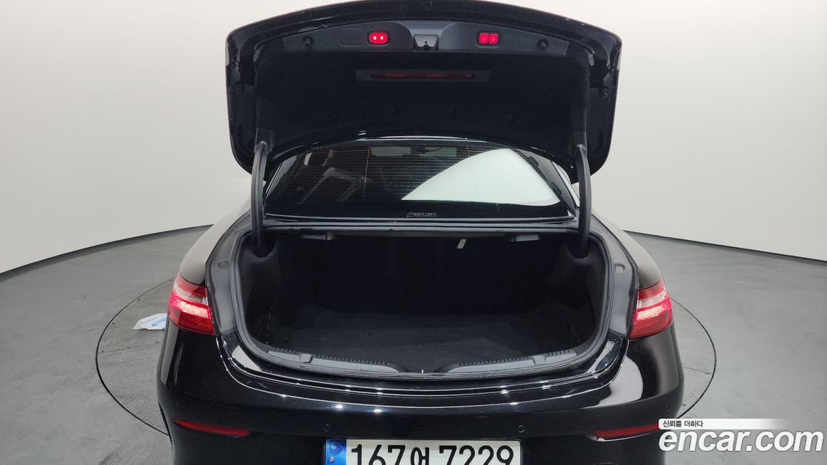 Mercedes-Benz E-Class 2019