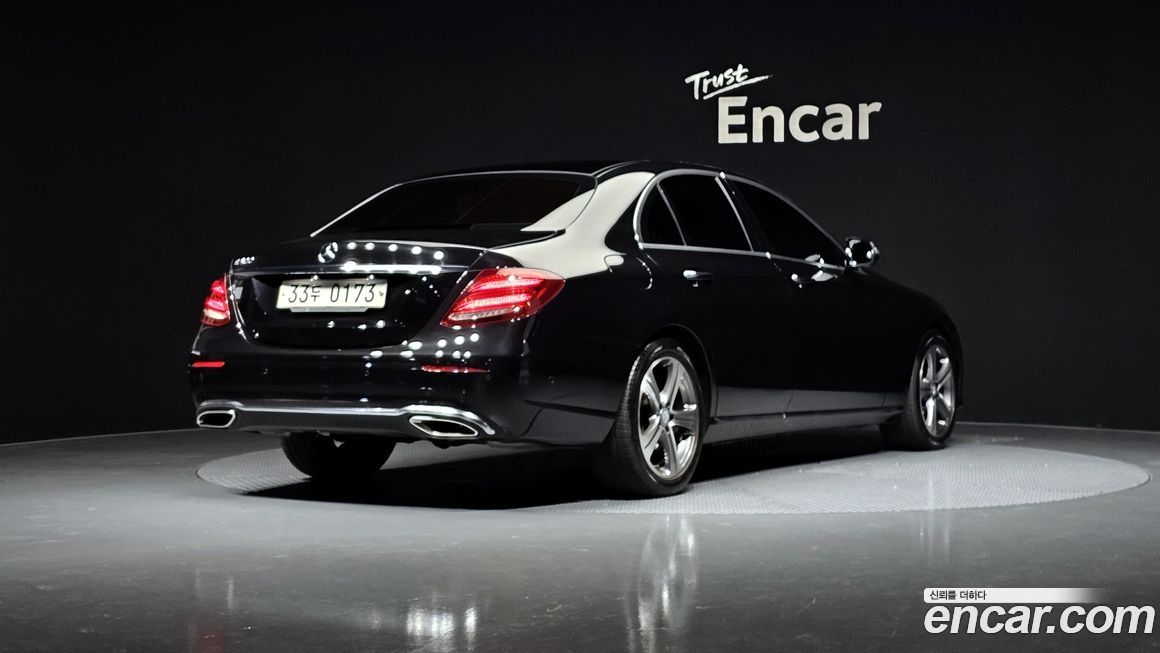 Mercedes-Benz E-Class 2017