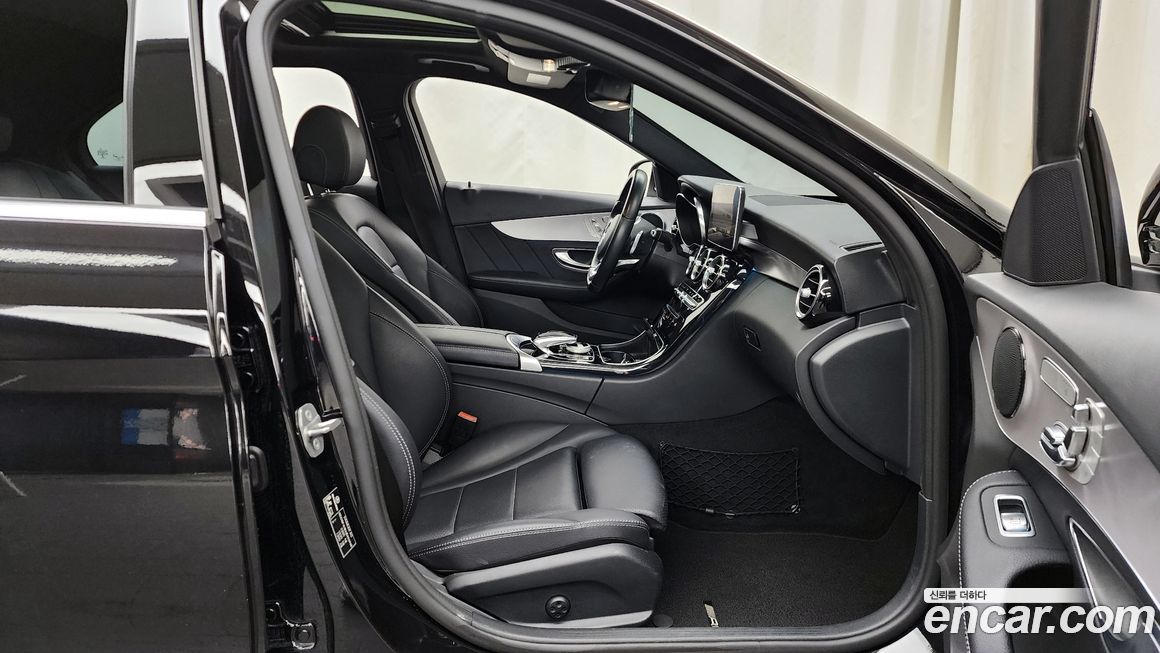 Mercedes-Benz C-Class 2018