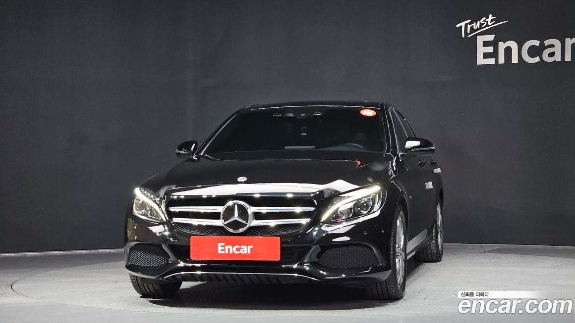 Mercedes-Benz C-Class 2018