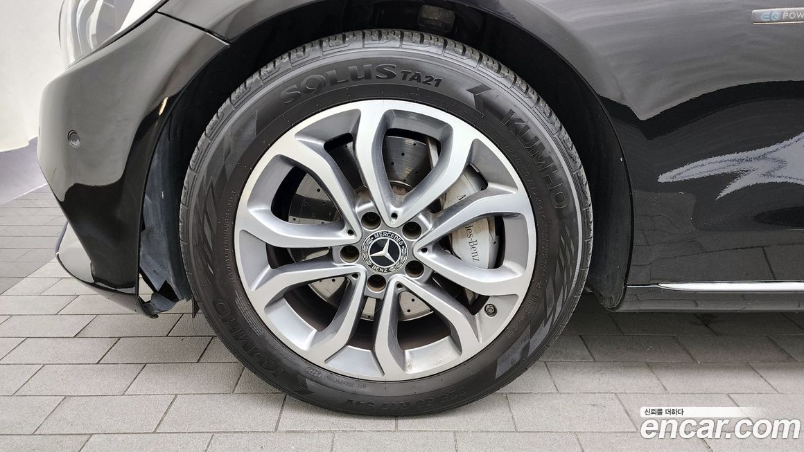 Mercedes-Benz C-Class 2018