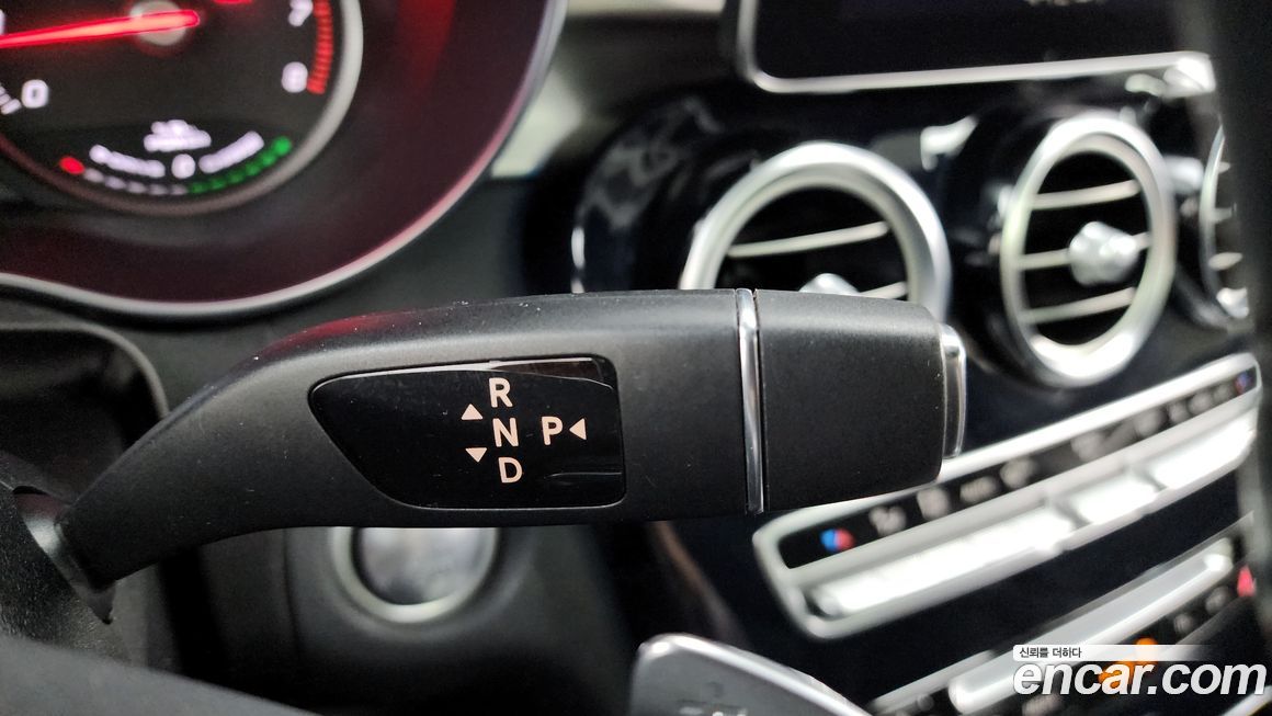 Mercedes-Benz C-Class 2018