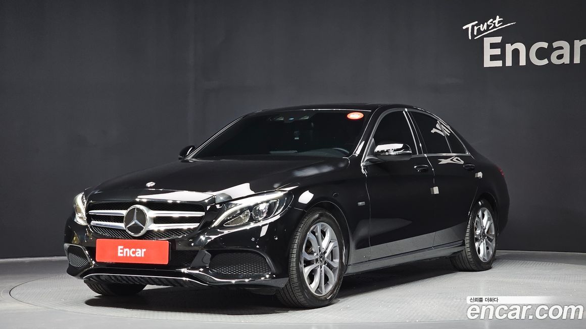 Mercedes-Benz C-Class 2018