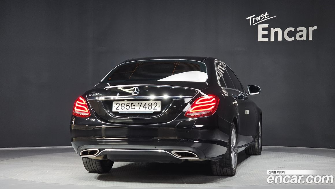 Mercedes-Benz C-Class 2018