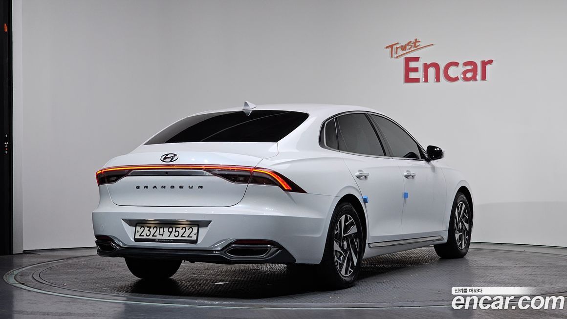 Hyundai Grandeur 2022