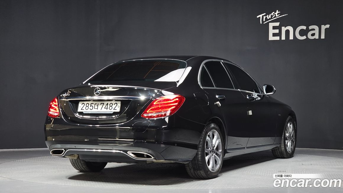 Mercedes-Benz C-Class 2018