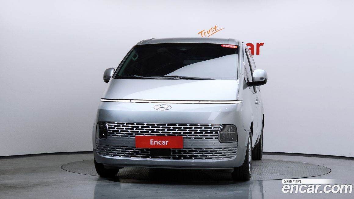 Hyundai Staria 2022