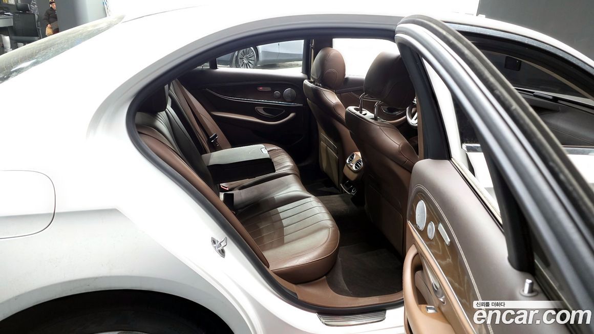 Mercedes-Benz E-Class 2019