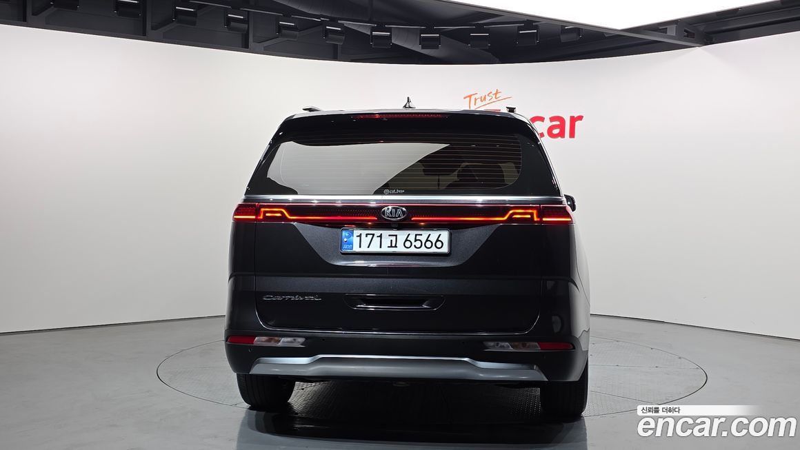 Kia Canival 2021