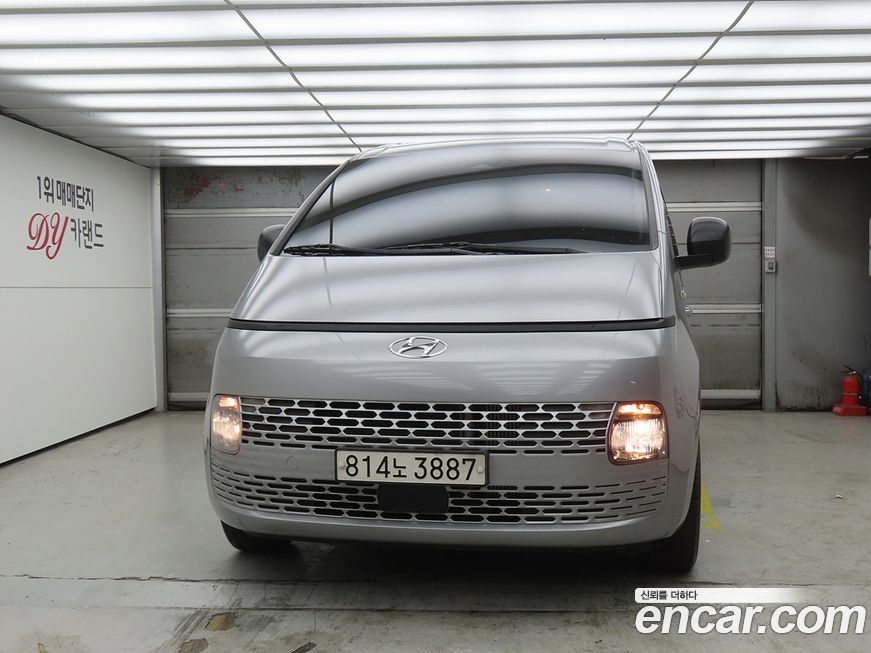 Hyundai Staria 2024