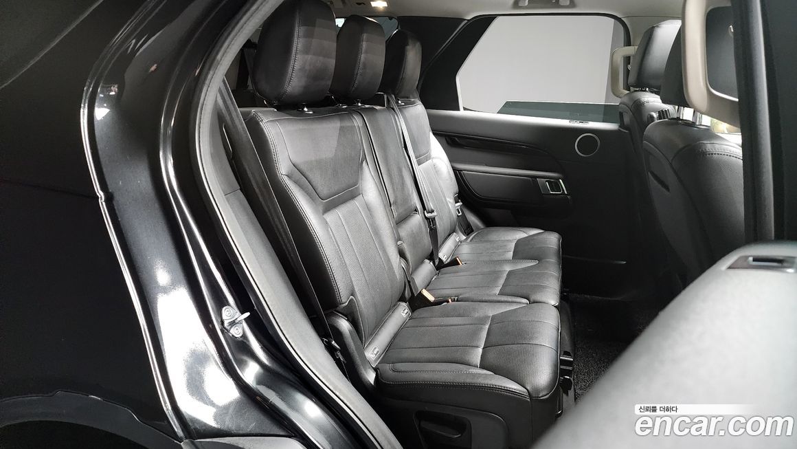 Land Rover Discovery 2019