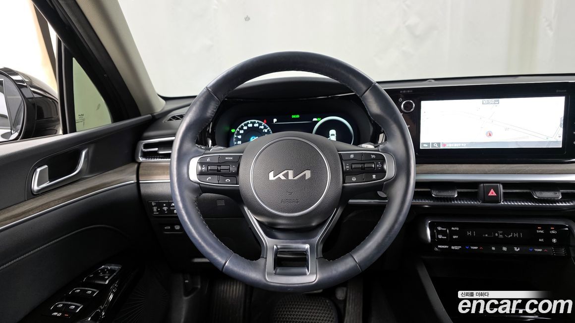 Kia K5 2023