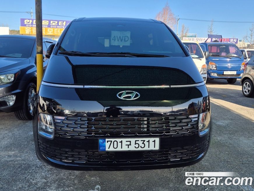 Hyundai Staria 2023