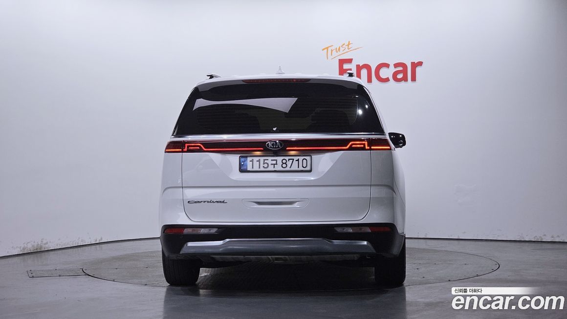 Kia Canival 2021