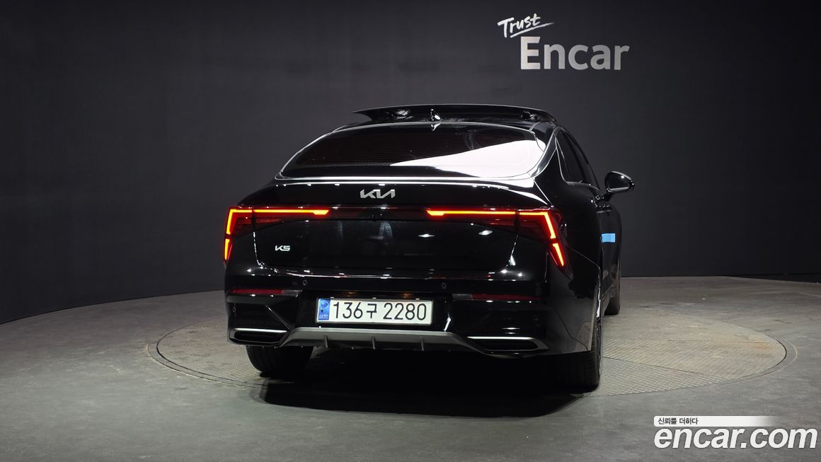 Kia K5 2025