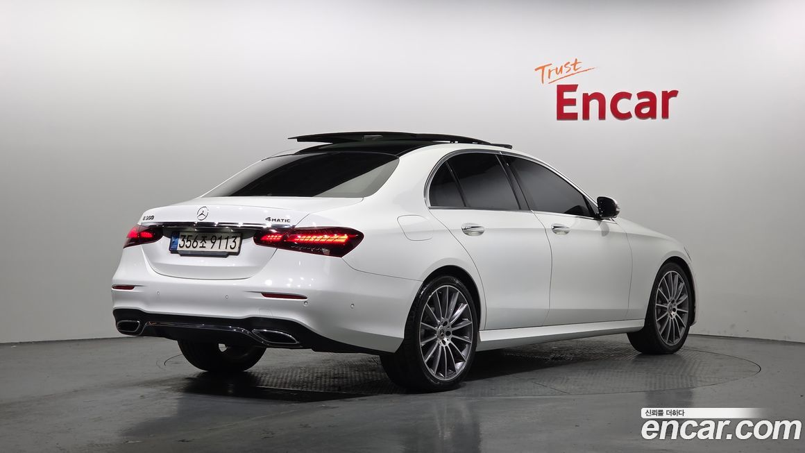 Mercedes-Benz E-Class 2021