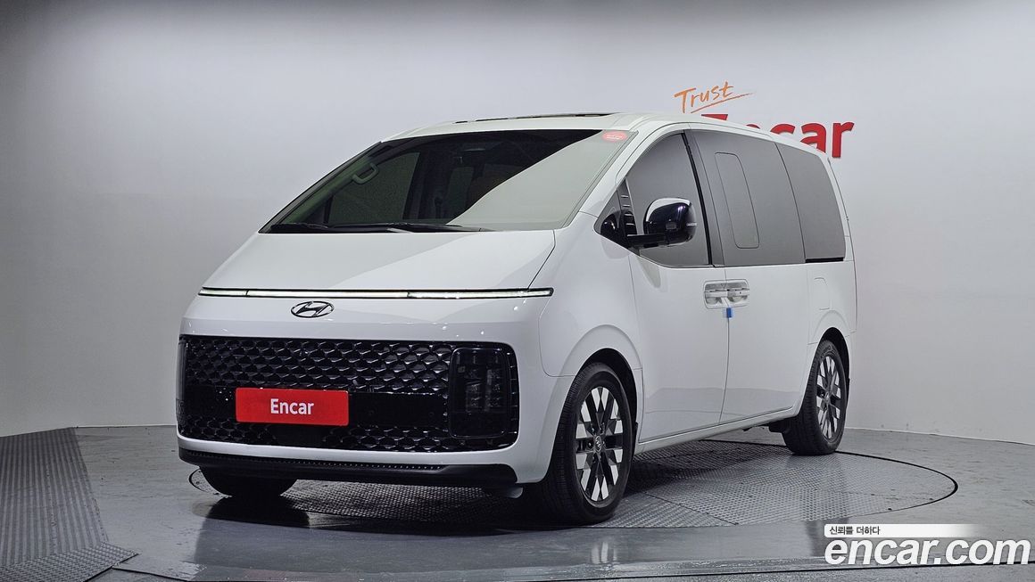 Hyundai Staria 2022