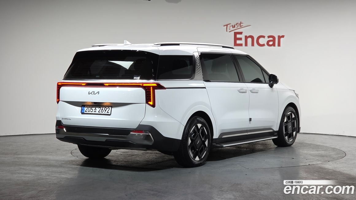 Kia Canival 2025