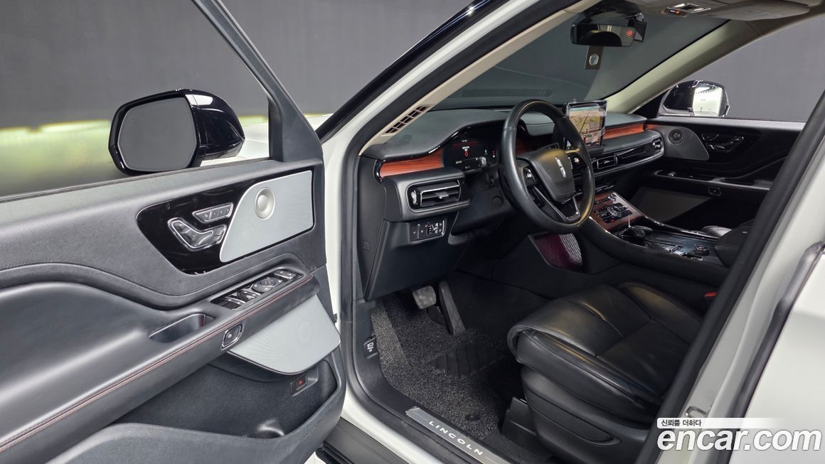 Lincoln Aviator 2021