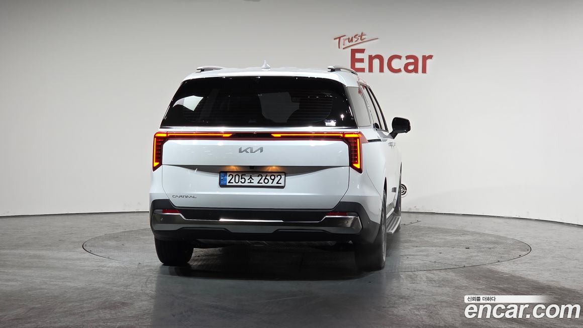 Kia Canival 2025