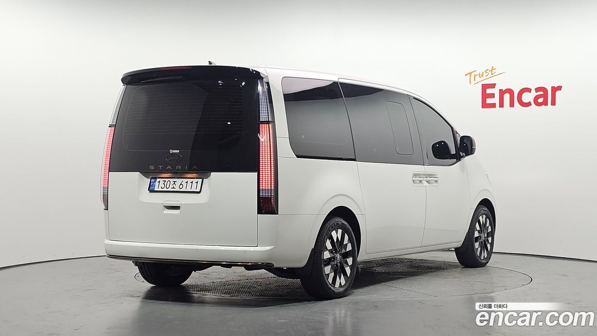 Hyundai Staria 2025