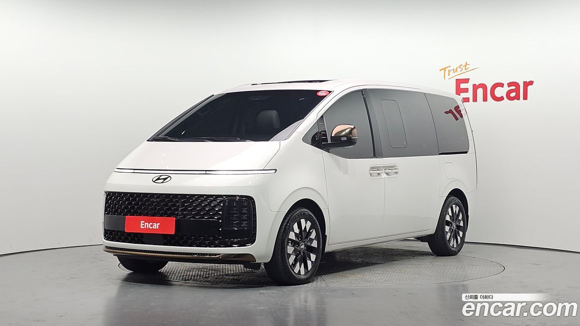 Hyundai Staria 2025