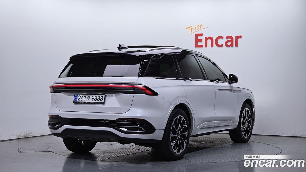 Lincoln Nautilus 2024