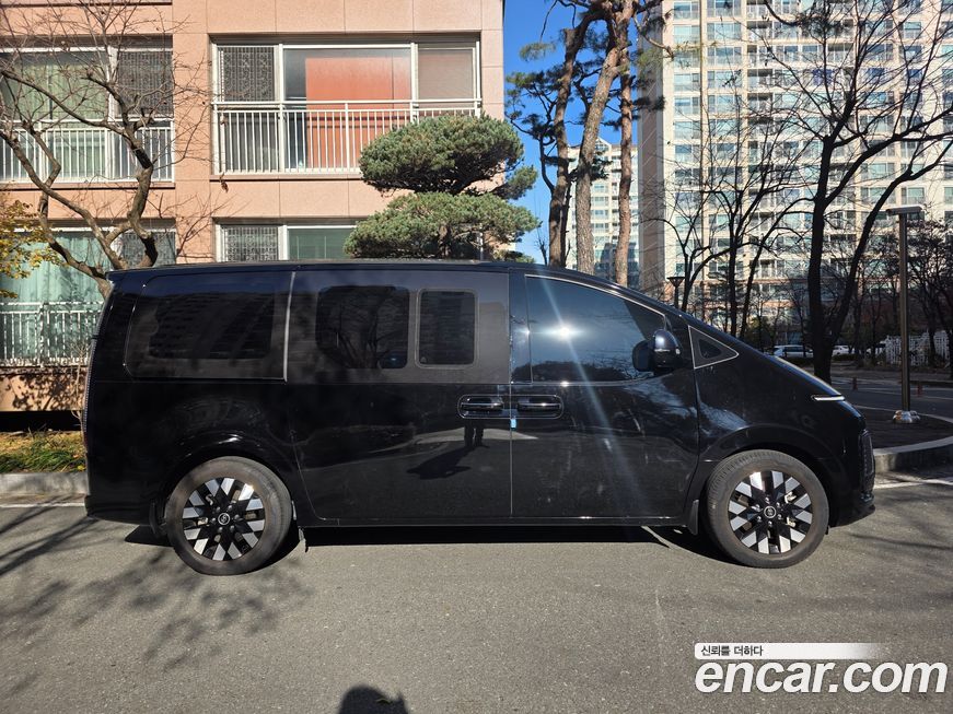 Hyundai Staria 2025