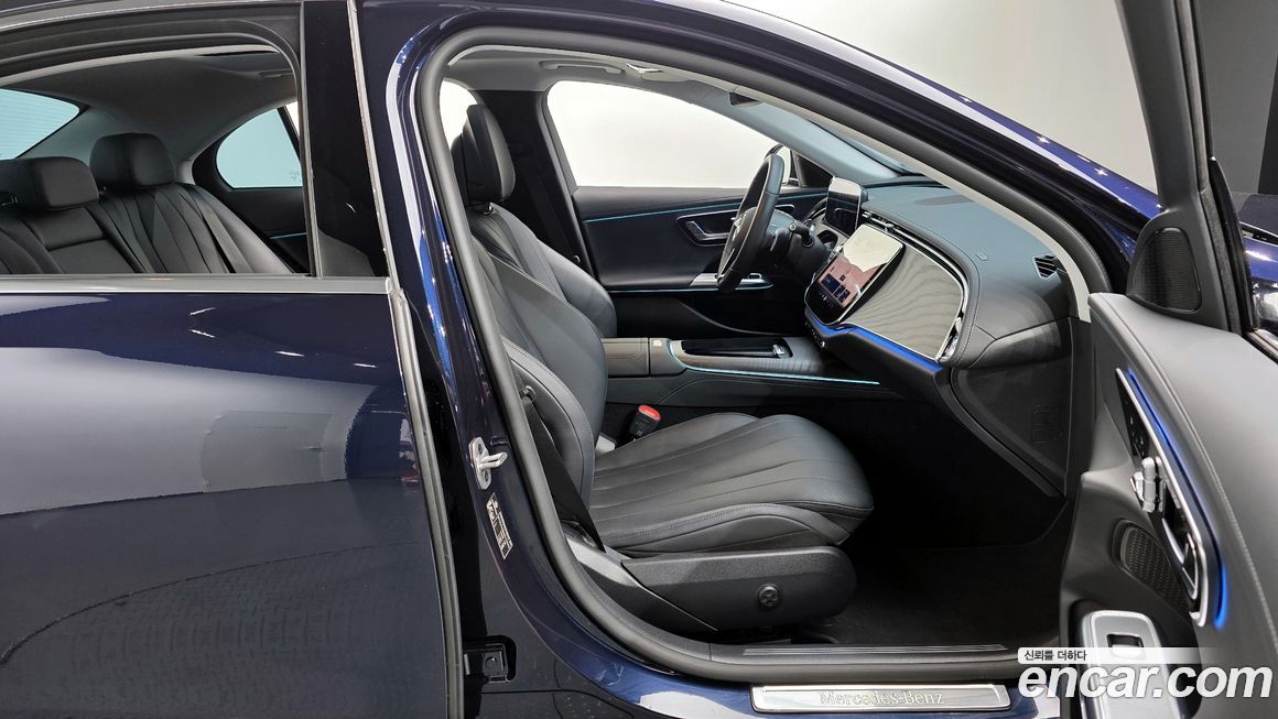 Mercedes-Benz E-Class 2025