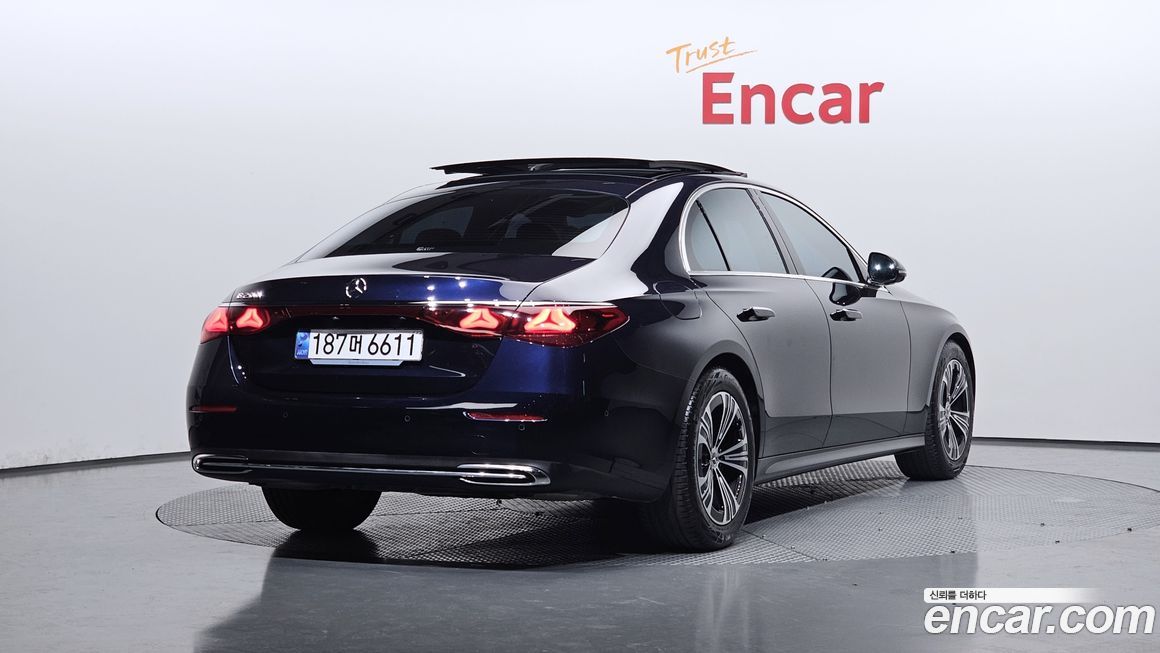 Mercedes-Benz E-Class 2025