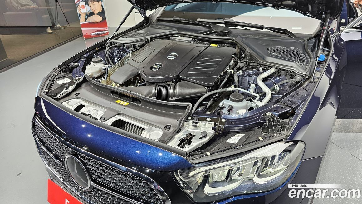 Mercedes-Benz E-Class 2025