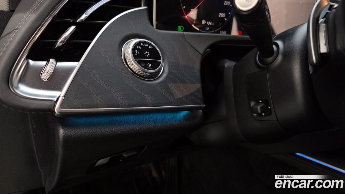 Mercedes-Benz E-Class 2025