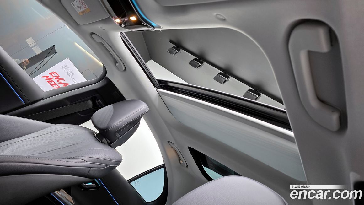 Mercedes-Benz E-Class 2025