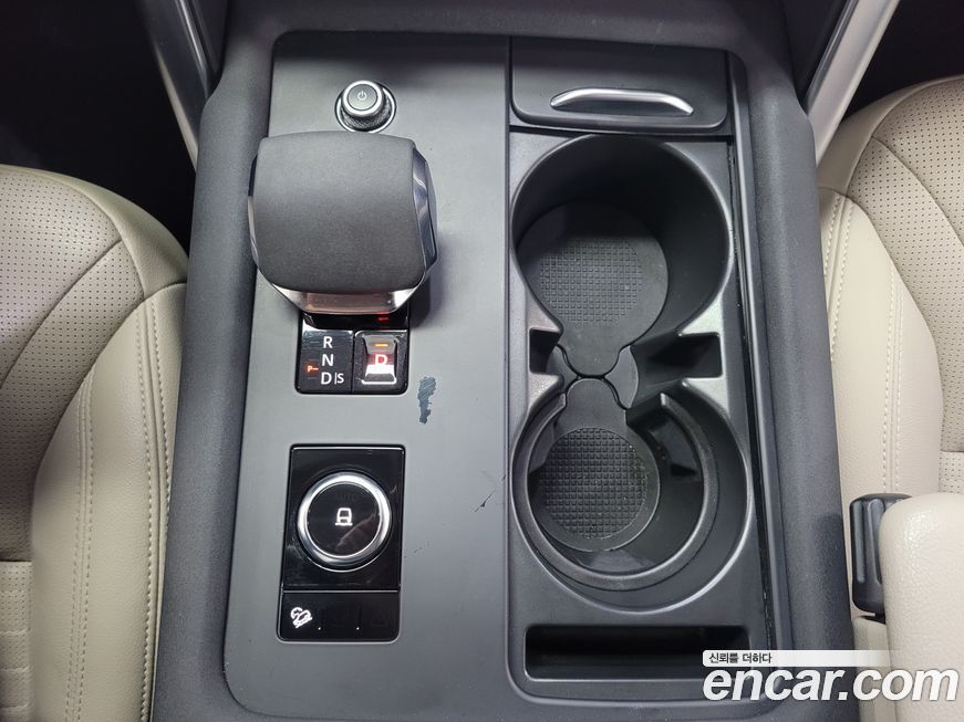 Land Rover Discovery 2022