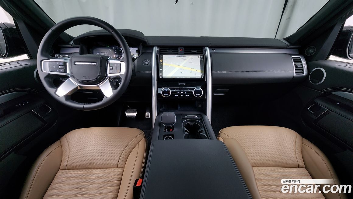 Land Rover Discovery 2024