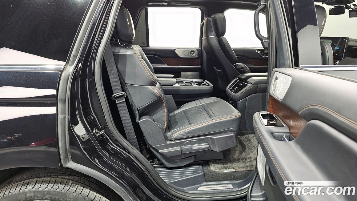 Lincoln Navigator 2023